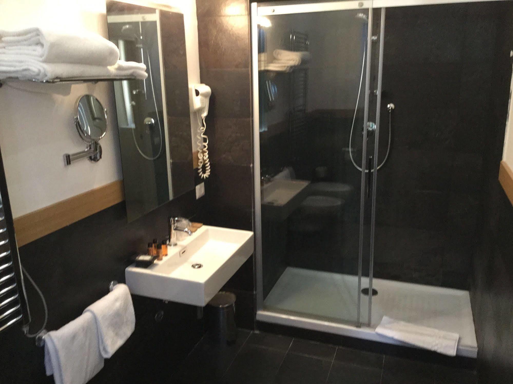 Rhome Terminal Guest House Roma Ngoại thất bức ảnh